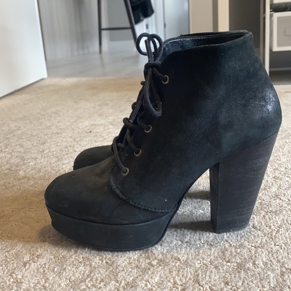 Steve Madden Booties - Picture 3 of 5